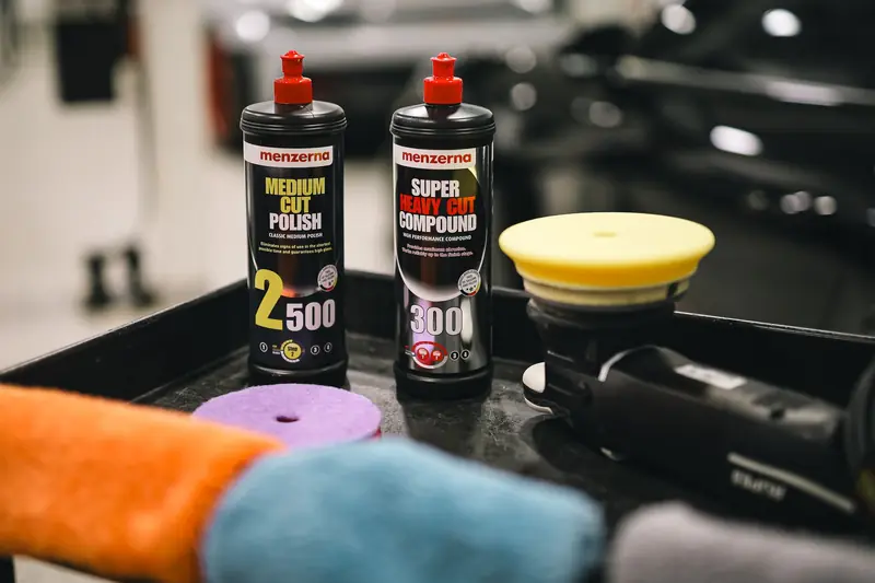 Polishing liquids and a machine on a workbench
